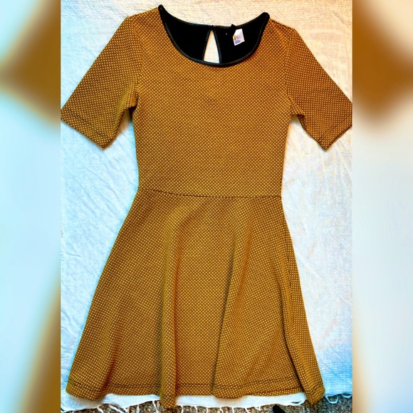 👗 3 Fall/Summer dresses 👗 - Picture 1 of 12